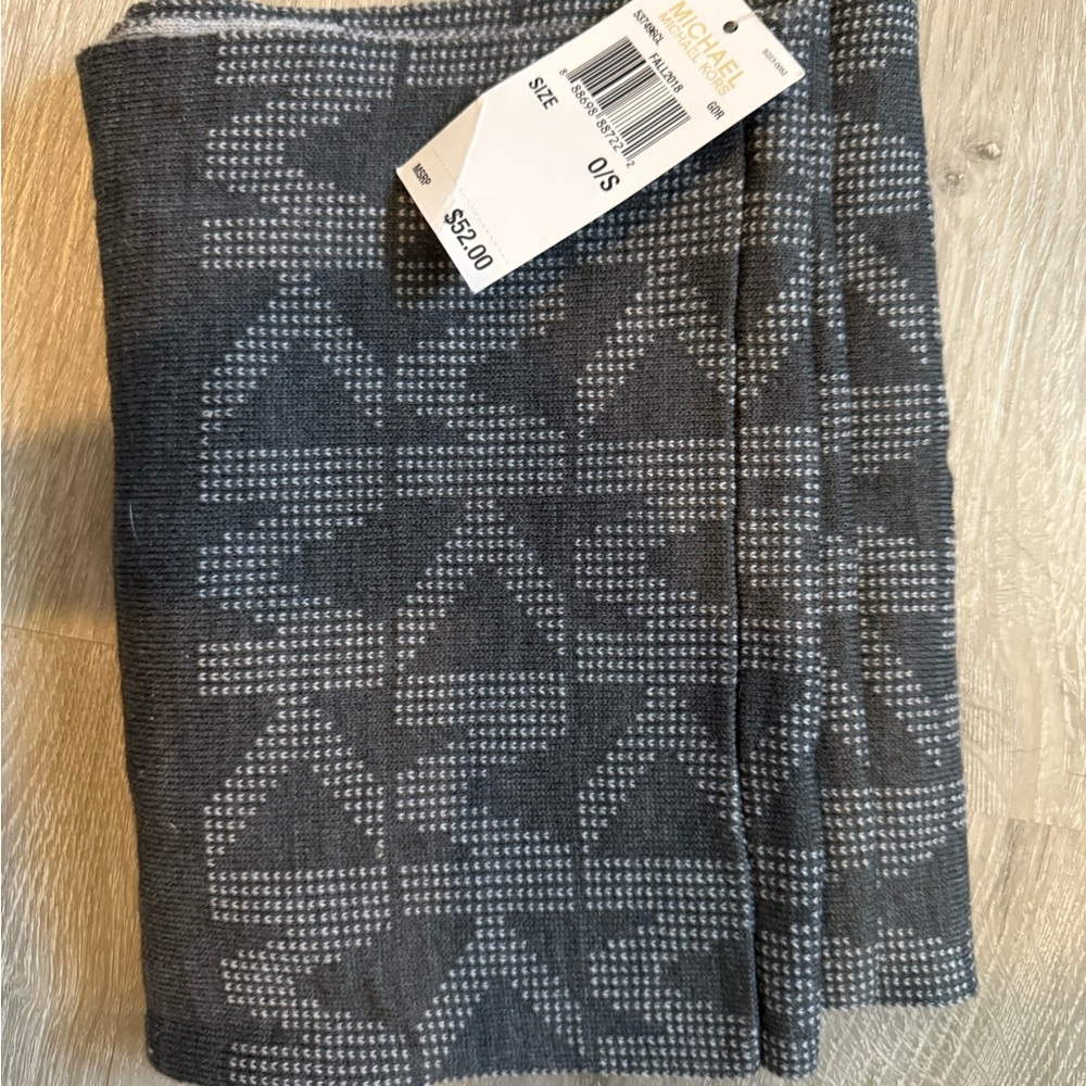 MICHAEL Michael Kors Gray Patterned Scarf